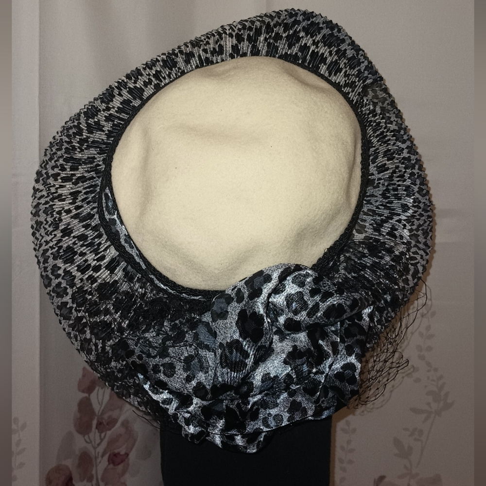 Fashion Hat - Picture 5 of 7